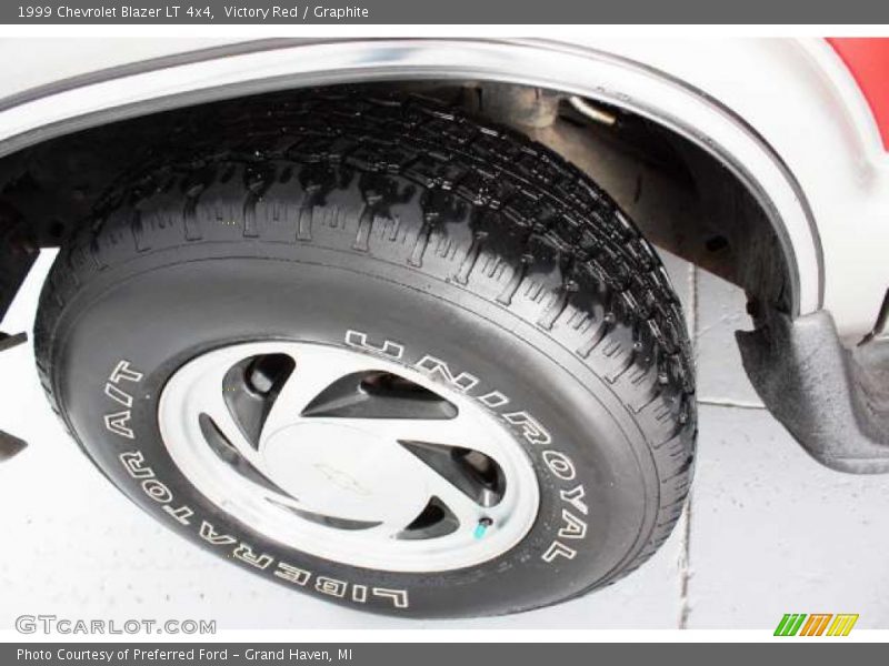 Victory Red / Graphite 1999 Chevrolet Blazer LT 4x4