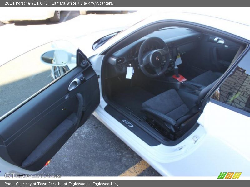 Carrara White / Black w/Alcantara 2011 Porsche 911 GT3