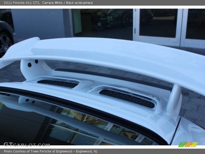 Carrara White / Black w/Alcantara 2011 Porsche 911 GT3