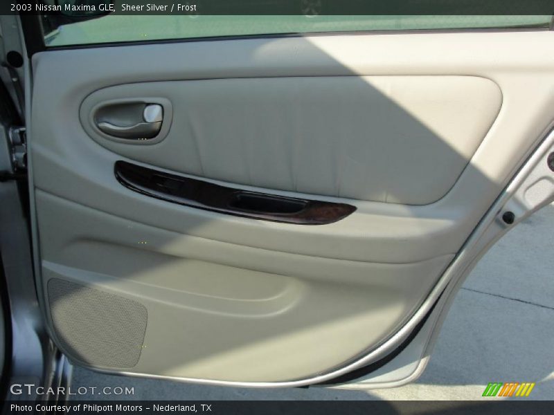 Sheer Silver / Frost 2003 Nissan Maxima GLE