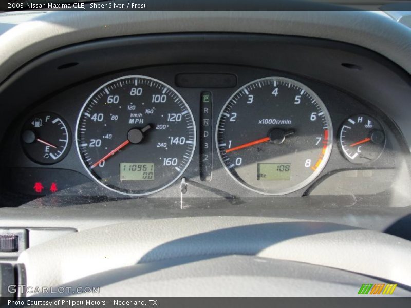 Sheer Silver / Frost 2003 Nissan Maxima GLE