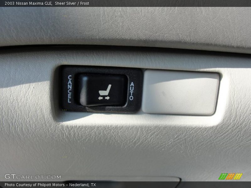 Sheer Silver / Frost 2003 Nissan Maxima GLE