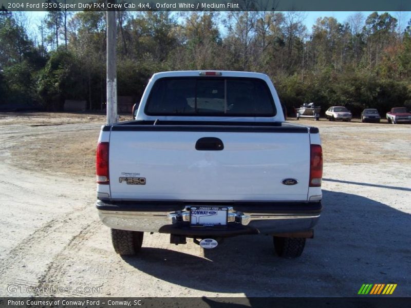 Oxford White / Medium Flint 2004 Ford F350 Super Duty FX4 Crew Cab 4x4
