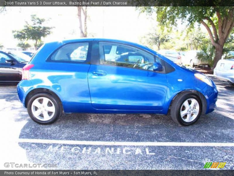 Blazing Blue Pearl / Dark Charcoal 2008 Toyota Yaris S 3 Door Liftback