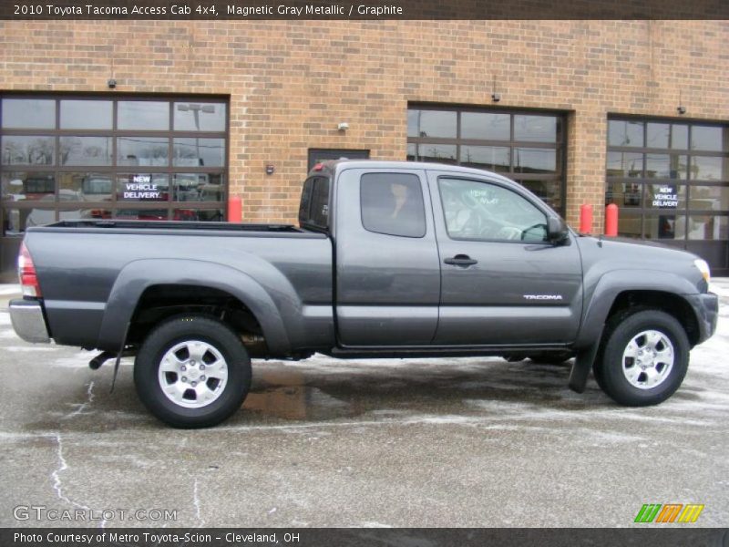 Magnetic Gray Metallic / Graphite 2010 Toyota Tacoma Access Cab 4x4