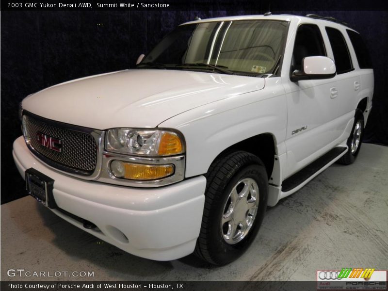 Summit White / Sandstone 2003 GMC Yukon Denali AWD