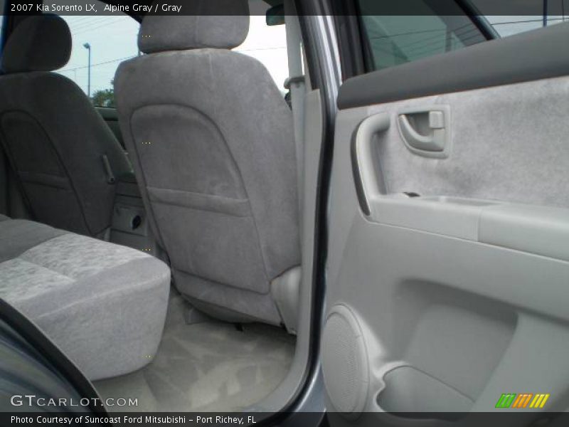 Alpine Gray / Gray 2007 Kia Sorento LX