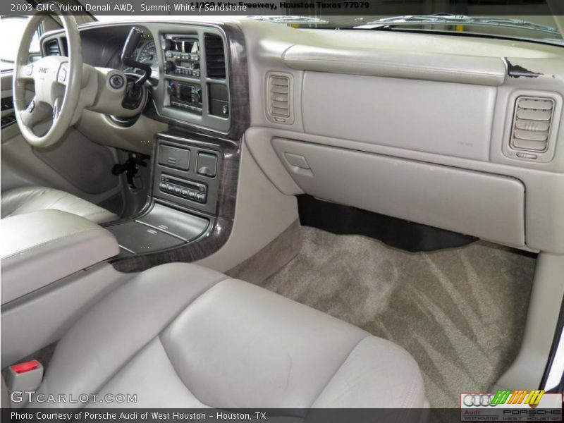 Summit White / Sandstone 2003 GMC Yukon Denali AWD