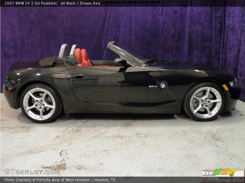 Jet Black / Dream Red 2007 BMW Z4 3.0si Roadster