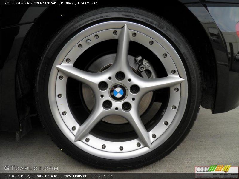 Jet Black / Dream Red 2007 BMW Z4 3.0si Roadster