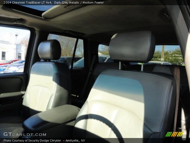 Dark Gray Metallic / Medium Pewter 2004 Chevrolet TrailBlazer LT 4x4