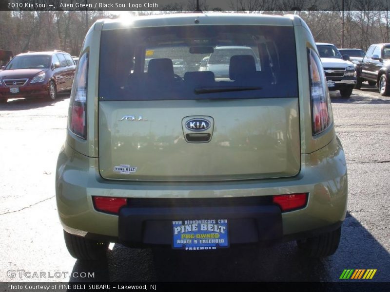 Alien Green / Black Soul Logo Cloth 2010 Kia Soul +