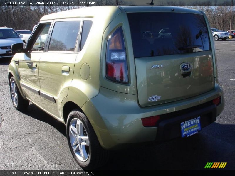 Alien Green / Black Soul Logo Cloth 2010 Kia Soul +