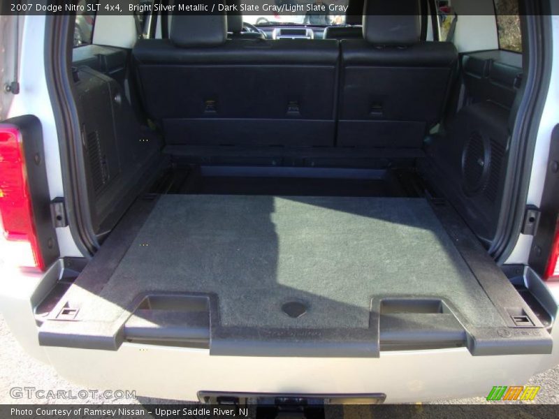 Bright Silver Metallic / Dark Slate Gray/Light Slate Gray 2007 Dodge Nitro SLT 4x4