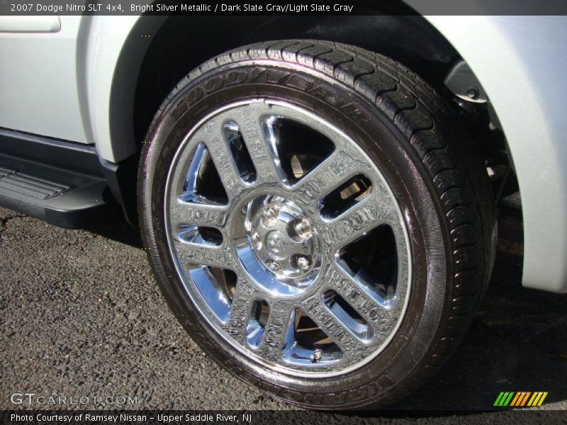 Bright Silver Metallic / Dark Slate Gray/Light Slate Gray 2007 Dodge Nitro SLT 4x4