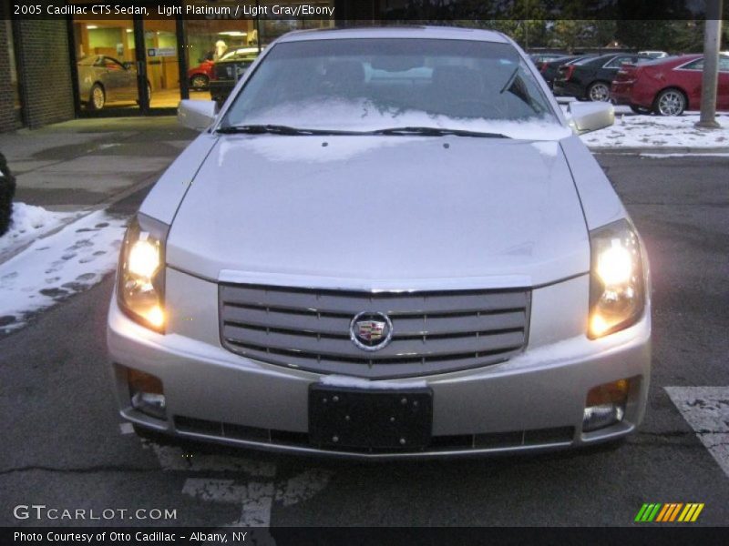 Light Platinum / Light Gray/Ebony 2005 Cadillac CTS Sedan