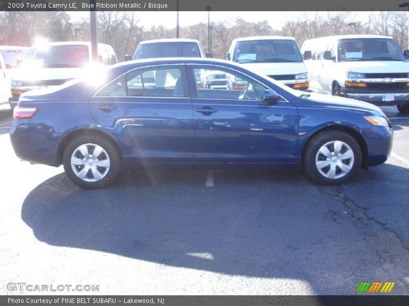 Blue Ribbon Metallic / Bisque 2009 Toyota Camry LE