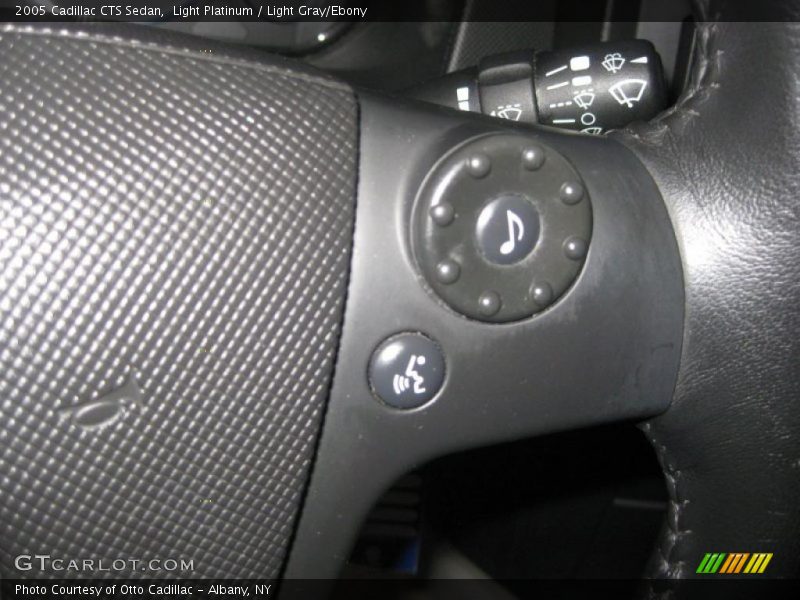Light Platinum / Light Gray/Ebony 2005 Cadillac CTS Sedan