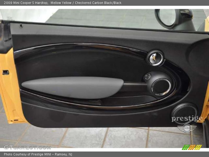 Mellow Yellow / Checkered Carbon Black/Black 2009 Mini Cooper S Hardtop