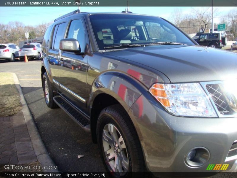 Storm Gray / Graphite 2008 Nissan Pathfinder LE 4x4