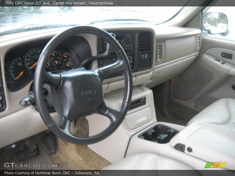 Garnet Red Metallic / Neutral/Shale 2002 GMC Yukon SLT 4x4