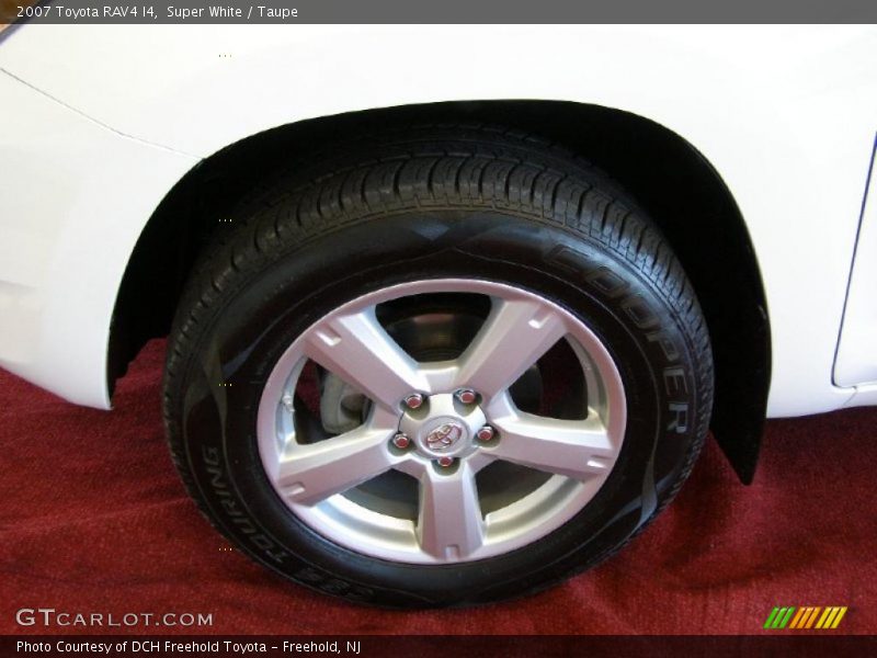 Super White / Taupe 2007 Toyota RAV4 I4