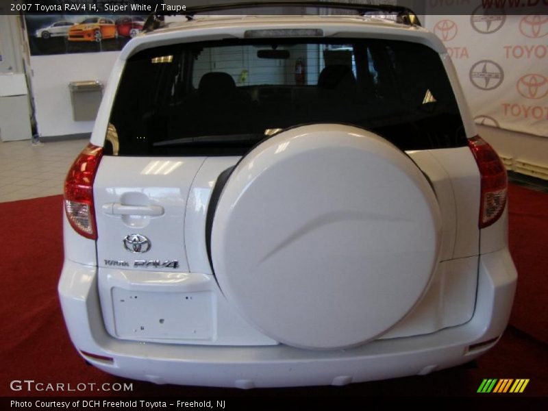 Super White / Taupe 2007 Toyota RAV4 I4