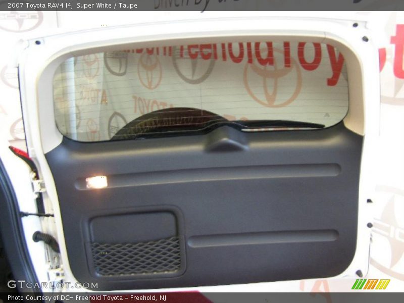Super White / Taupe 2007 Toyota RAV4 I4