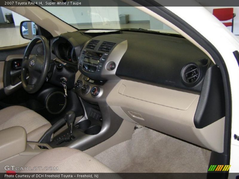 Super White / Taupe 2007 Toyota RAV4 I4