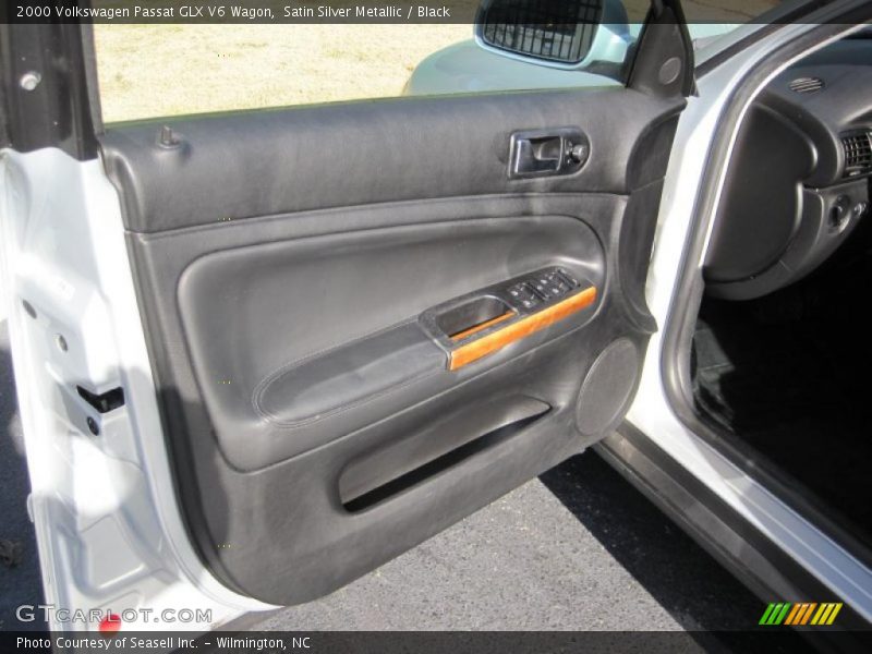 Satin Silver Metallic / Black 2000 Volkswagen Passat GLX V6 Wagon