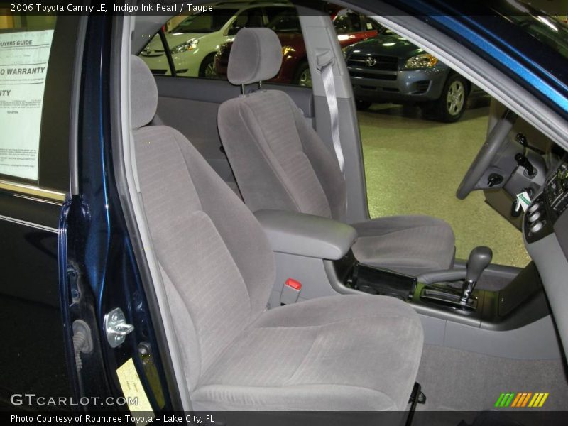 Indigo Ink Pearl / Taupe 2006 Toyota Camry LE