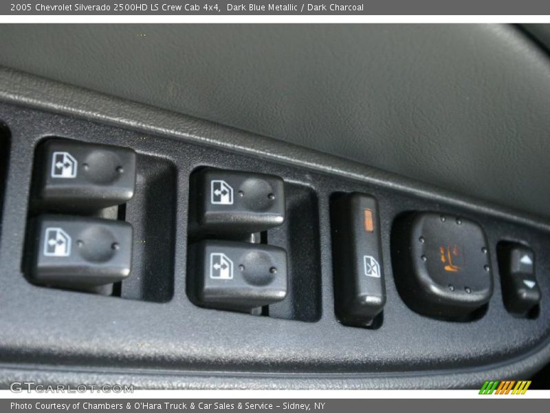 Dark Blue Metallic / Dark Charcoal 2005 Chevrolet Silverado 2500HD LS Crew Cab 4x4