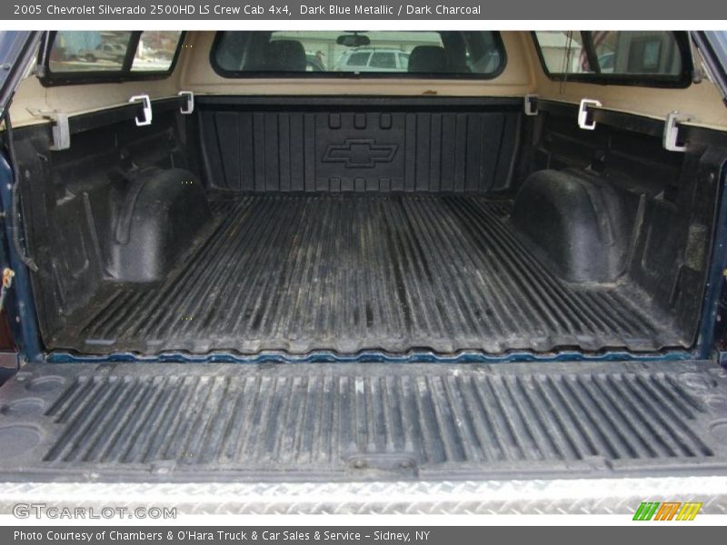Dark Blue Metallic / Dark Charcoal 2005 Chevrolet Silverado 2500HD LS Crew Cab 4x4