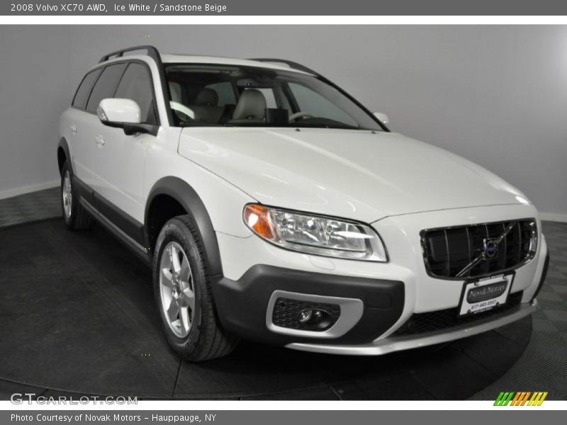 Ice White / Sandstone Beige 2008 Volvo XC70 AWD