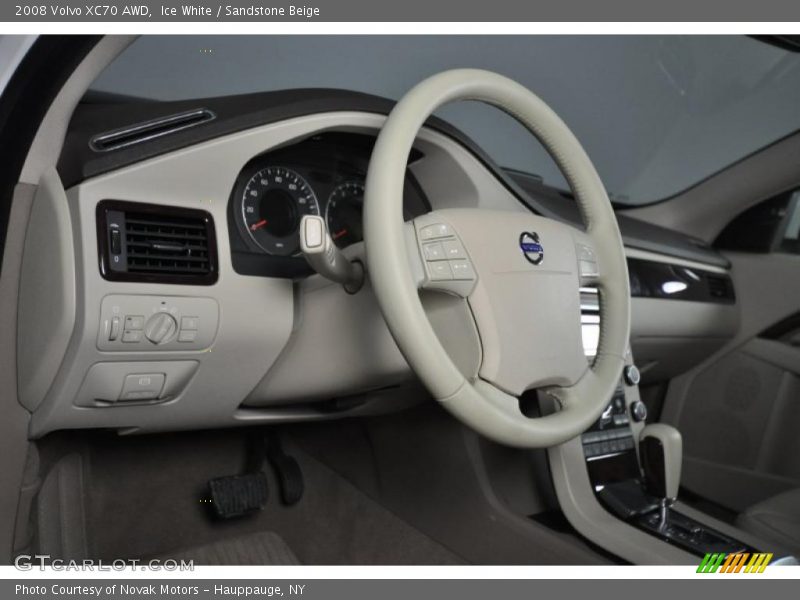 Ice White / Sandstone Beige 2008 Volvo XC70 AWD