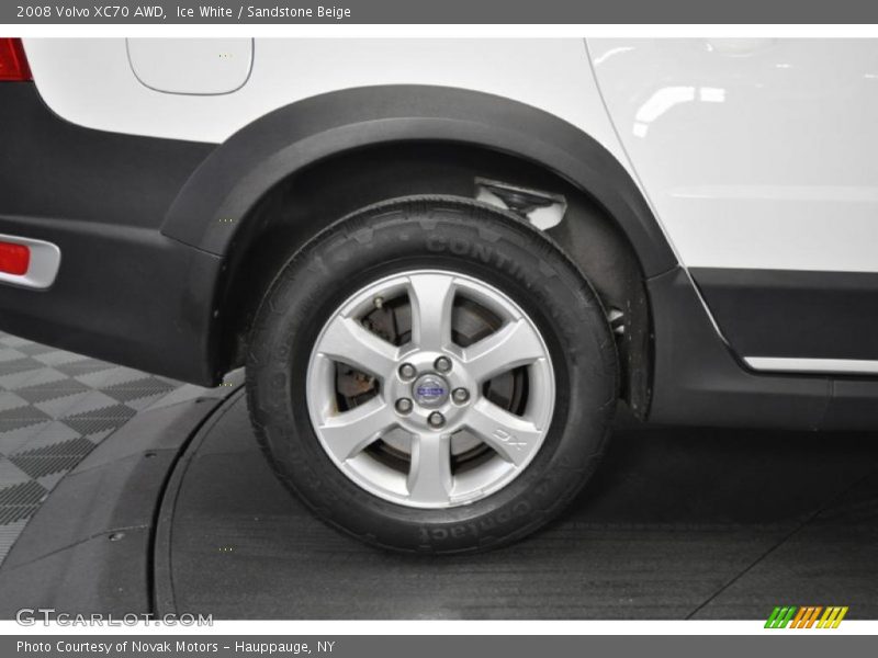 Ice White / Sandstone Beige 2008 Volvo XC70 AWD