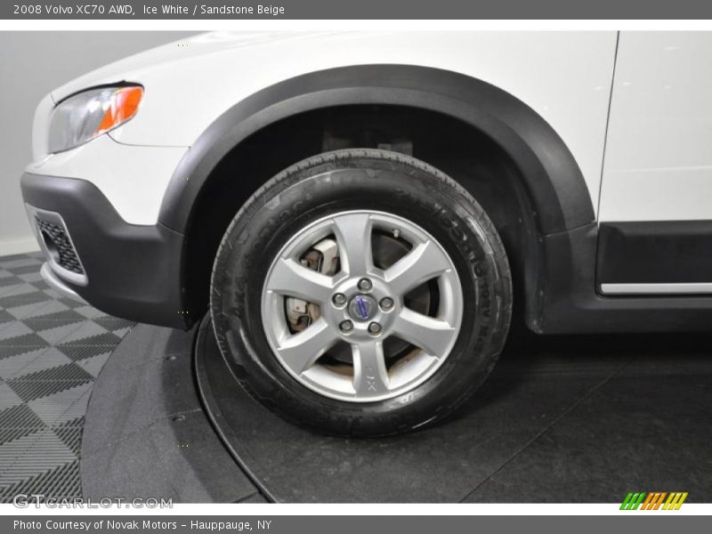 Ice White / Sandstone Beige 2008 Volvo XC70 AWD