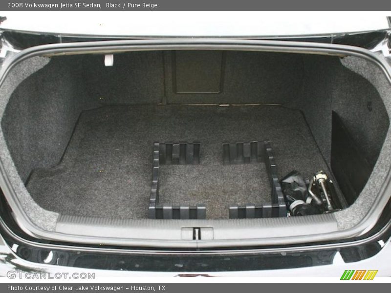 Black / Pure Beige 2008 Volkswagen Jetta SE Sedan