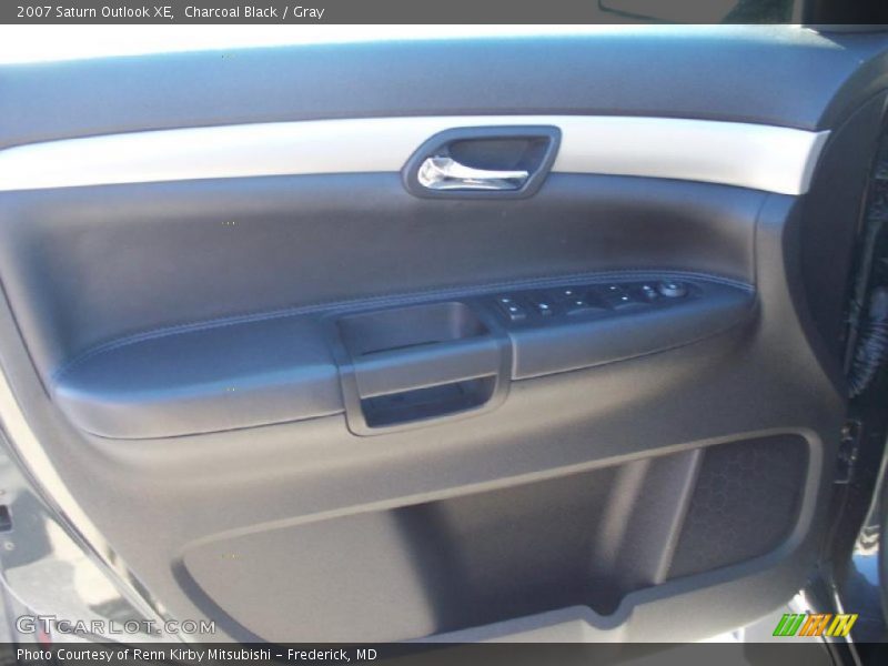 Charcoal Black / Gray 2007 Saturn Outlook XE
