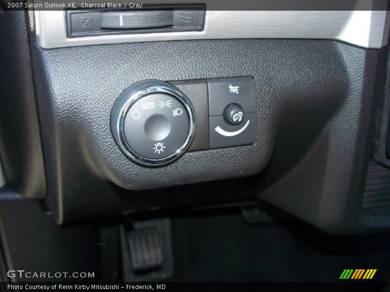 Charcoal Black / Gray 2007 Saturn Outlook XE