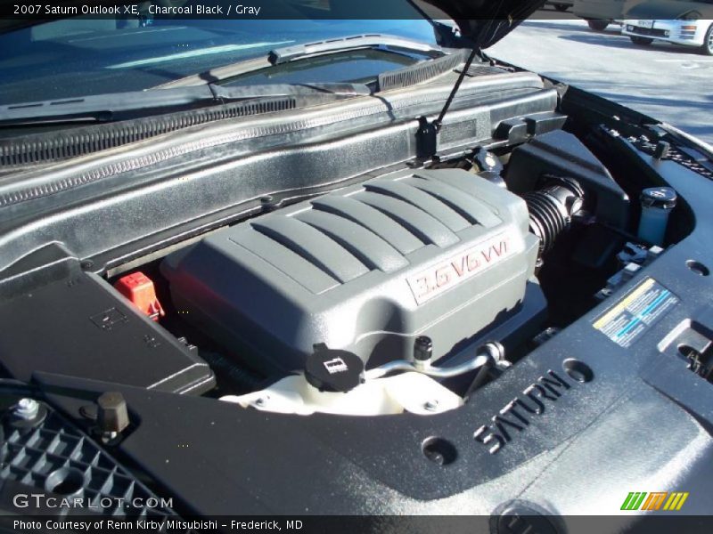 Charcoal Black / Gray 2007 Saturn Outlook XE