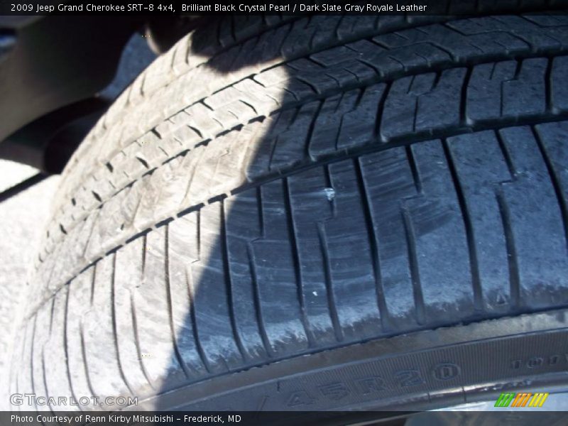 Brilliant Black Crystal Pearl / Dark Slate Gray Royale Leather 2009 Jeep Grand Cherokee SRT-8 4x4