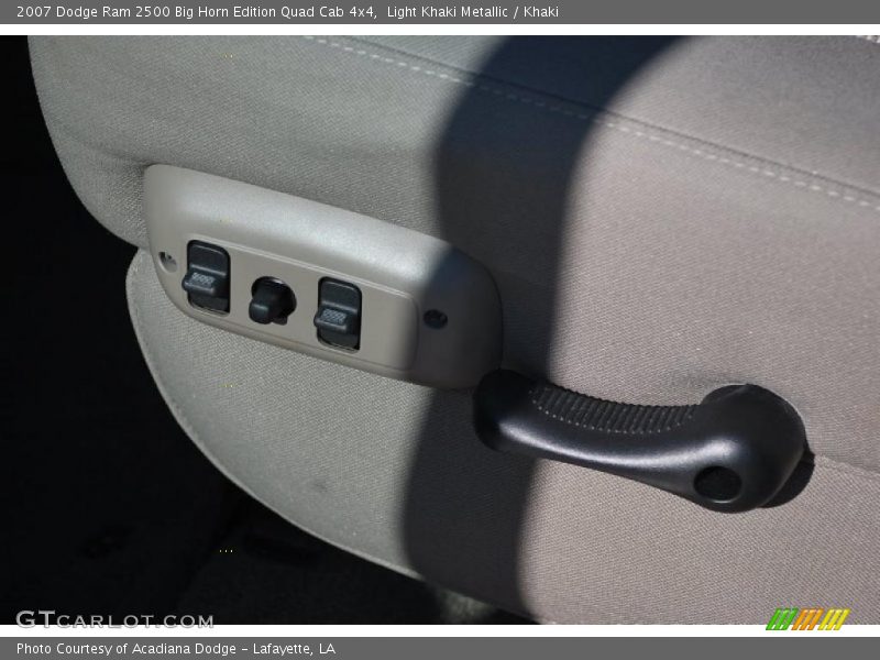 Light Khaki Metallic / Khaki 2007 Dodge Ram 2500 Big Horn Edition Quad Cab 4x4