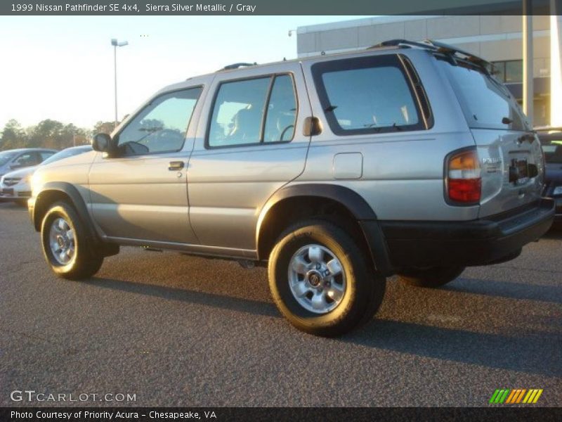 Sierra Silver Metallic / Gray 1999 Nissan Pathfinder SE 4x4