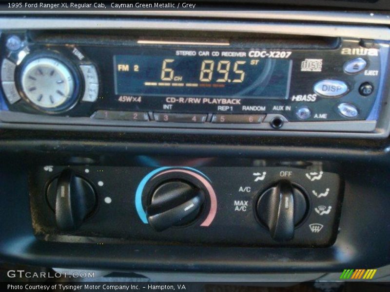 Cayman Green Metallic / Grey 1995 Ford Ranger XL Regular Cab