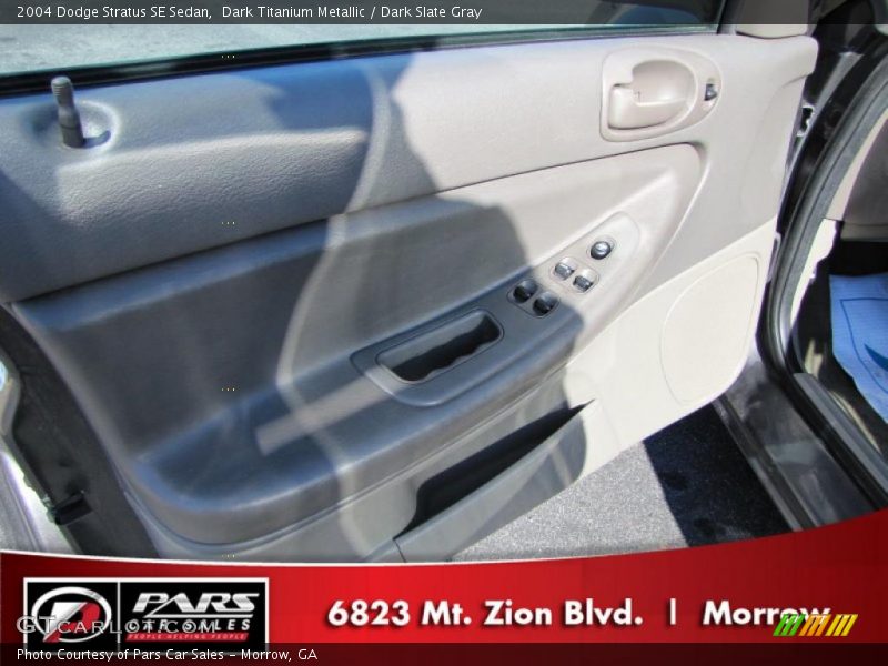 Dark Titanium Metallic / Dark Slate Gray 2004 Dodge Stratus SE Sedan