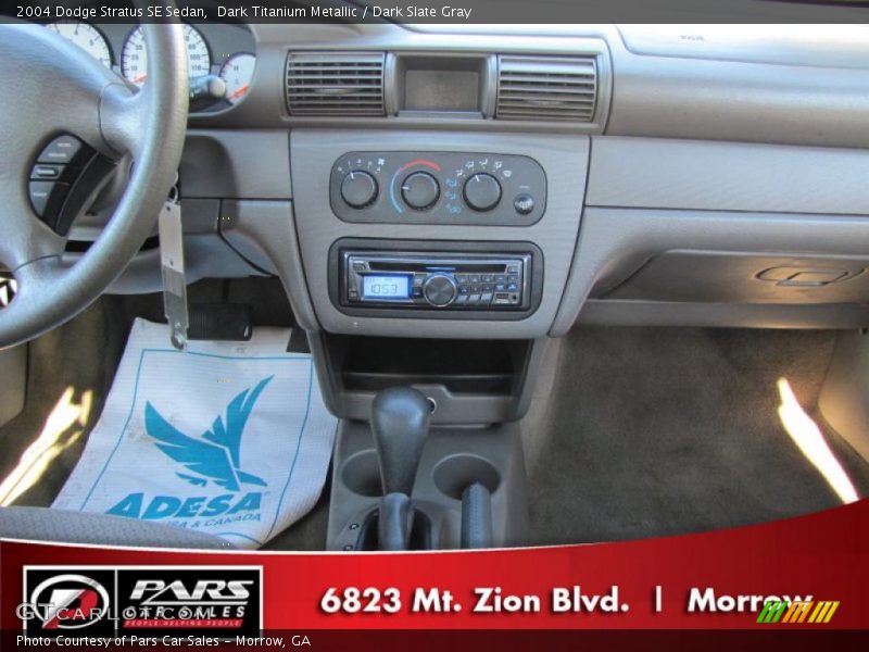 Dark Titanium Metallic / Dark Slate Gray 2004 Dodge Stratus SE Sedan