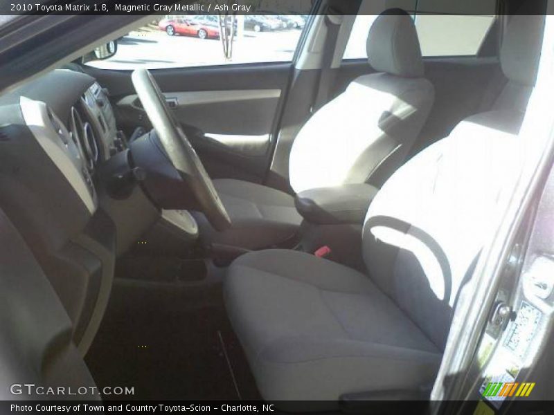 Magnetic Gray Metallic / Ash Gray 2010 Toyota Matrix 1.8
