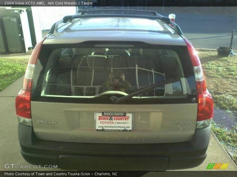 Ash Gold Metallic / Taupe 2004 Volvo XC70 AWD