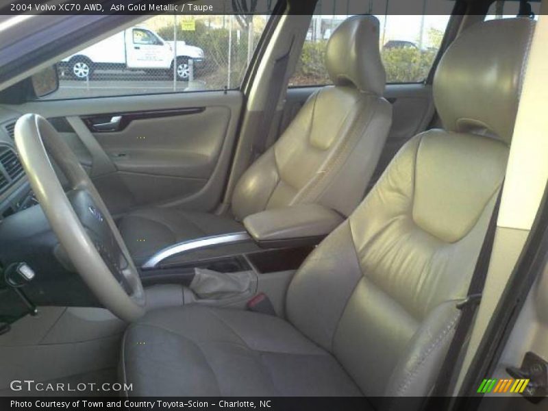 Ash Gold Metallic / Taupe 2004 Volvo XC70 AWD
